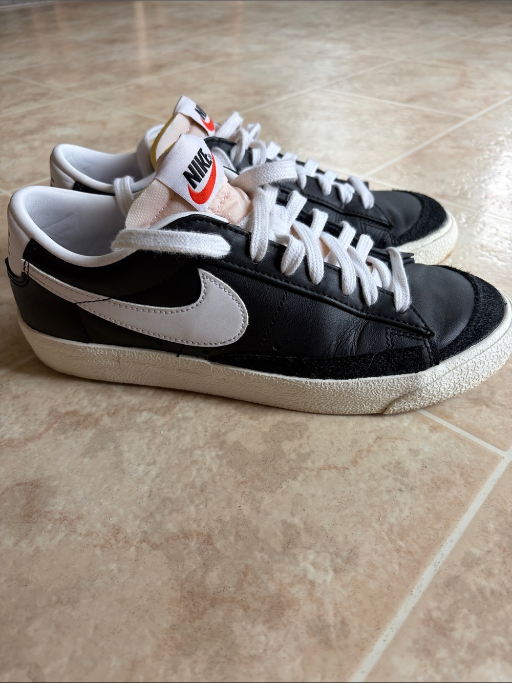 Nike Black and White Women's Low-Top Sneakers
